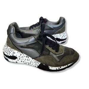 Steve Madden 'BENA" Camo Print‎ Size 7.5 M Platform Sneakers